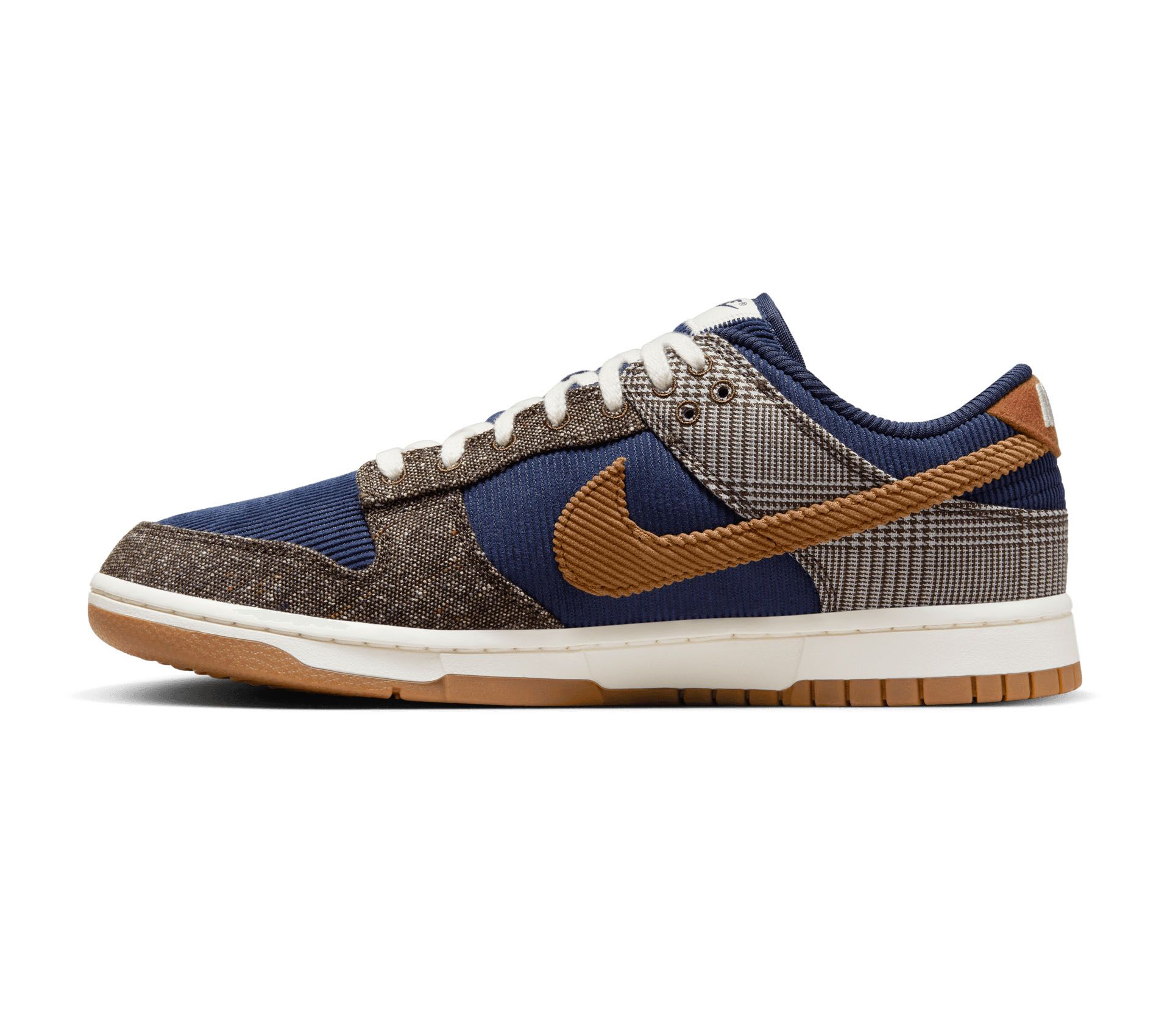 Image #1 of DUNK LOW PRM MIDNIGHT NAVY ALE BROWN