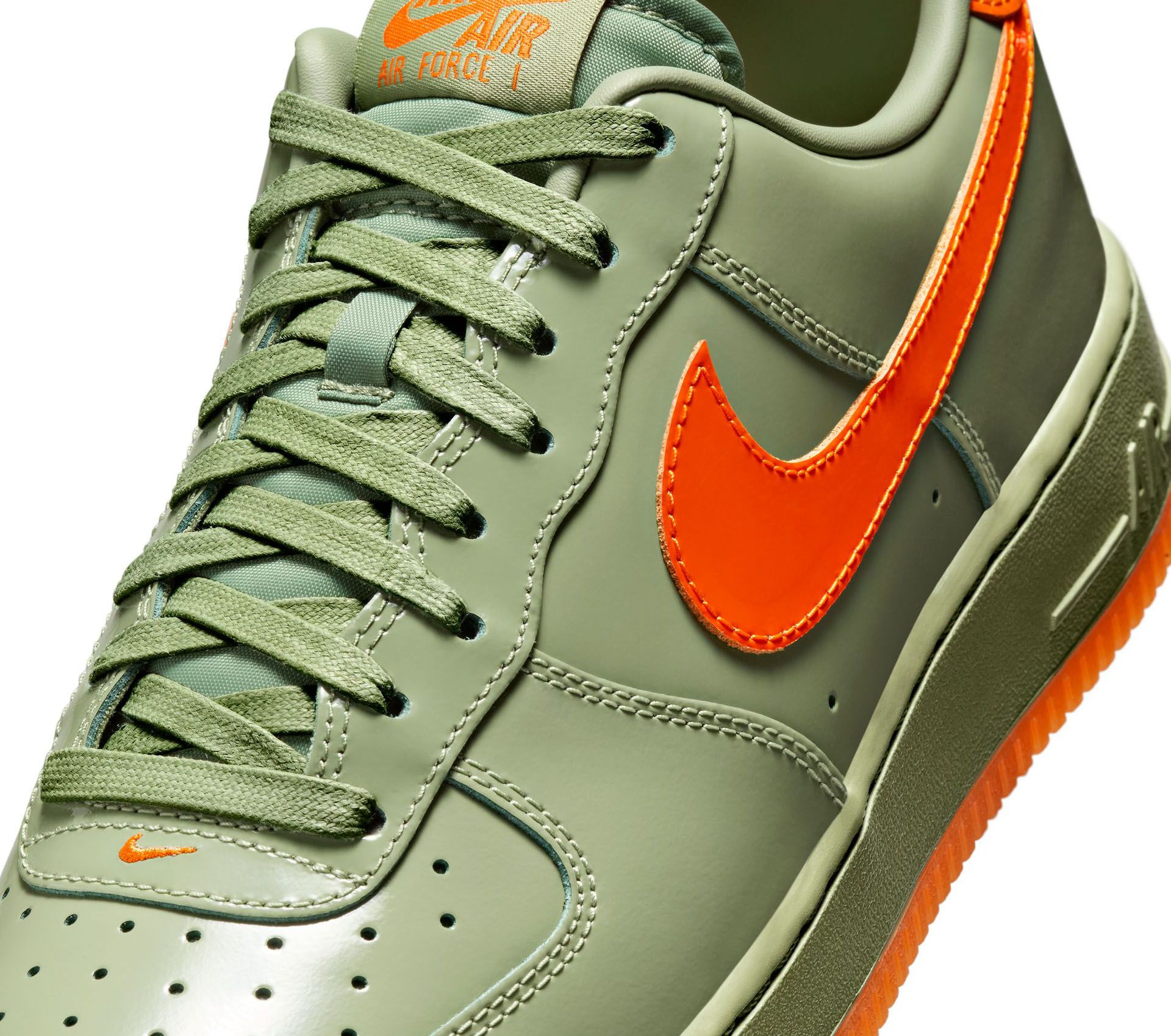 Image #5 of AIR FORCE 1 '07 PRM OIL GREEN