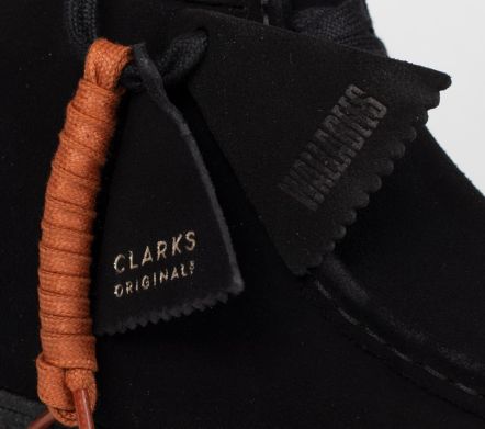 WALLABEE BOOT WMNS BLACK SUEDE