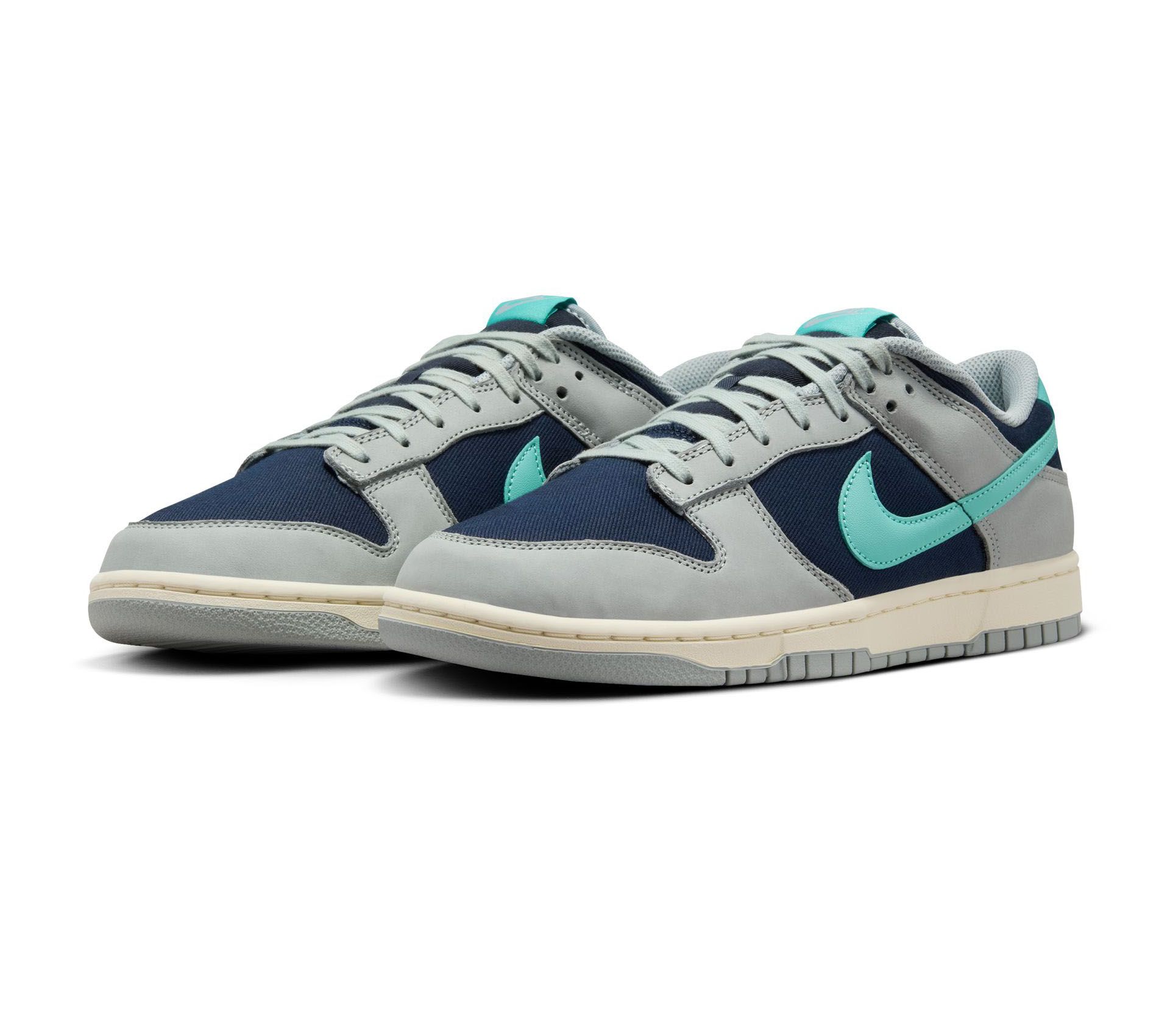 DUNK LOW RETRO PRM GREEN FROST