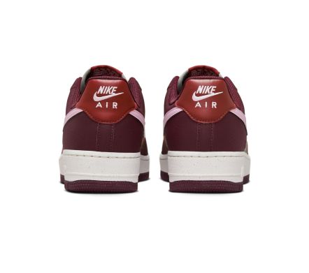 W AIR FORCE 1 07 NEXT NATURE BURGUNDY CRUSH