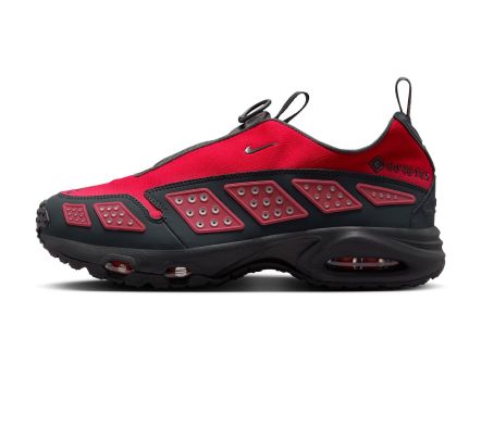 W AIR MAX SNDR GORE-TEX HYPER CRIMSON