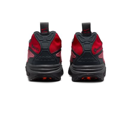 W AIR MAX SNDR GORE-TEX HYPER CRIMSON