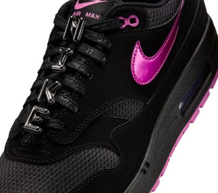 AIR MAX 1 PREMIUM VALENTINES DAY BLACK