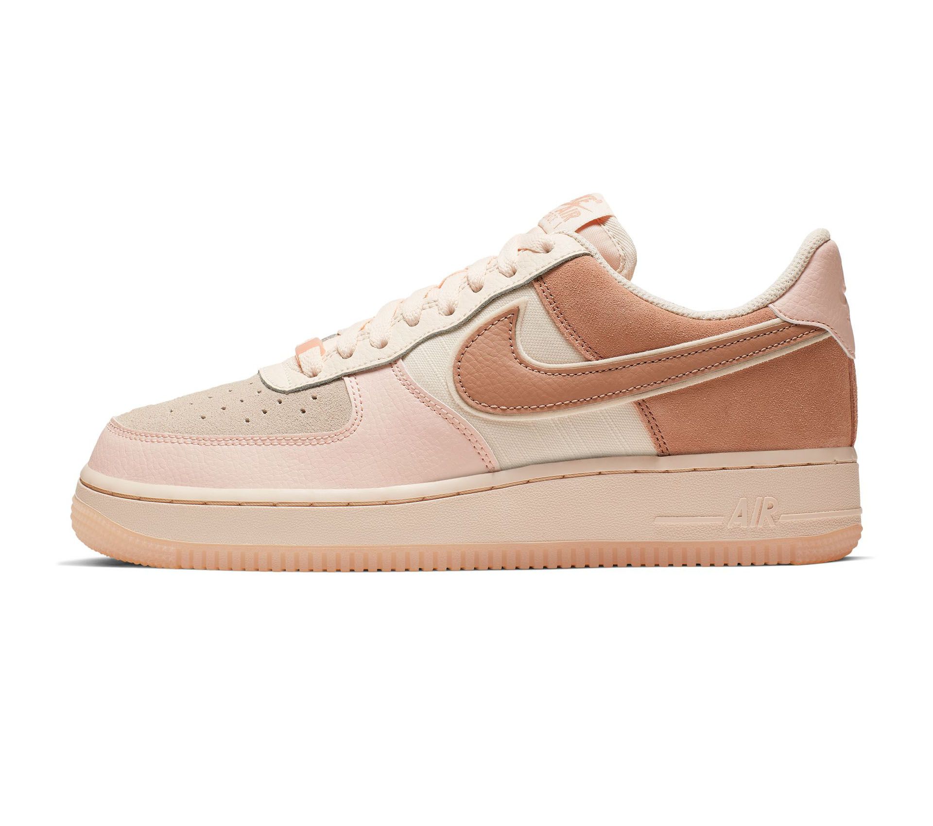 Image #2 of WMNS AIR FORCE 1 07 PRM WASHED CORAL