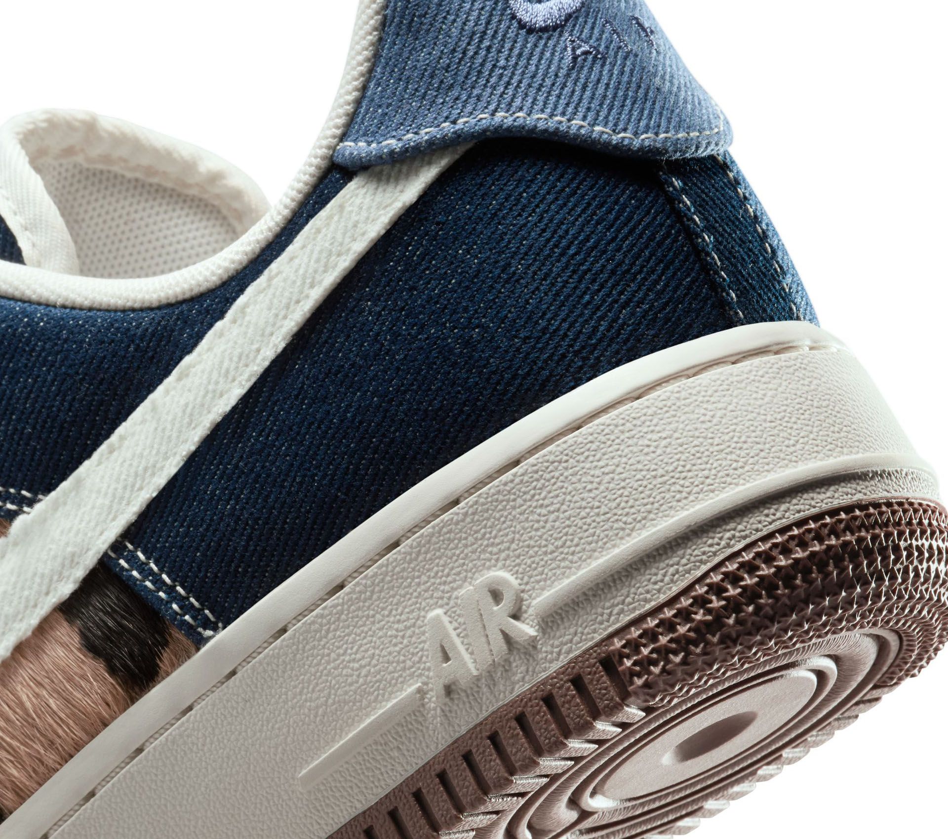 Image #7 of W AIR FORCE 1 07 CHEETAH BLUE DENIM