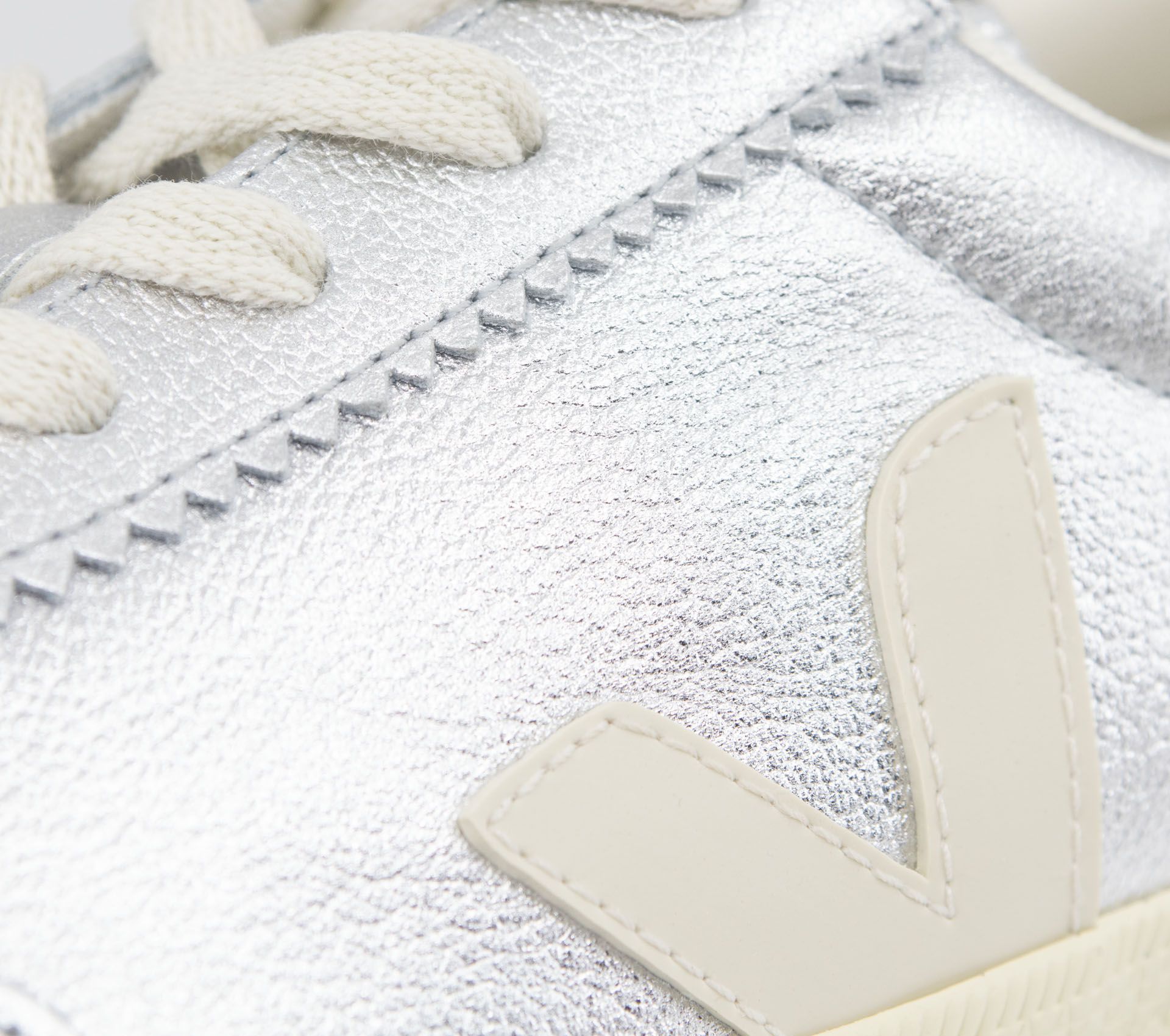 Image #3 of VOLLEY OT LEATHER SILVER PIERRE